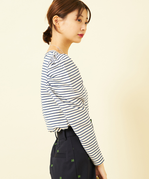 【美品】BEARDSLEYパフスリーブ 変形 ボーダー カットソー Tシャツ BEARDSLEY（ビアズリー）の「ボーダーフレンチ変形カットソー（T