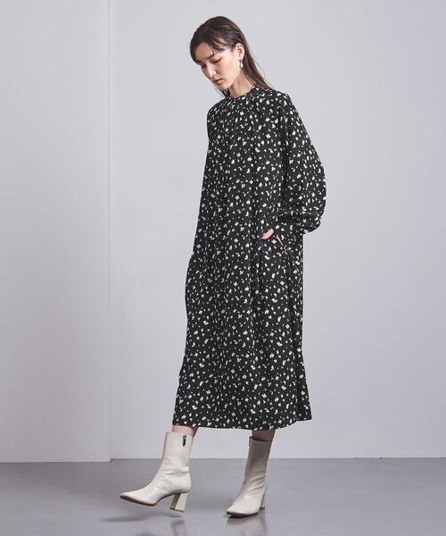 美品 ユナイテッドアローズ TOKYO 2,5万 総柄バンドカラーワンピース B 美品 ユナイテッドアローズ TOKYO 2,5万 総柄バンドカラー