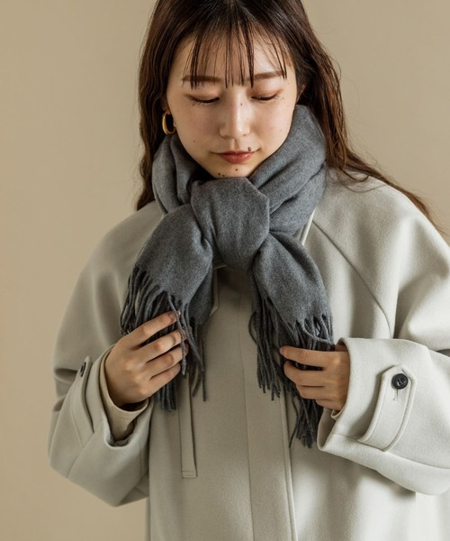 SMELLY(スメリー)の「ムジシンプルマフラー(マフラー・レディース・オレンジ/ブラック/グリーン/ベージュ/グレー・-)」の3枚目の写真