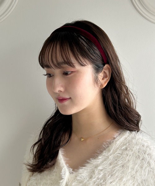 Loueme（ルエム）の「ベロアスリムカチューシャ（カチューシャ・レディース・ベージュ/キャメル/レッド/ブラック・FREE）」の13枚目の写真