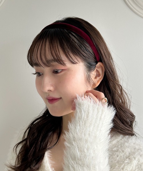 Loueme（ルエム）の「ベロアスリムカチューシャ（カチューシャ・レディース・ベージュ/キャメル/レッド/ブラック・FREE）」の14枚目の写真