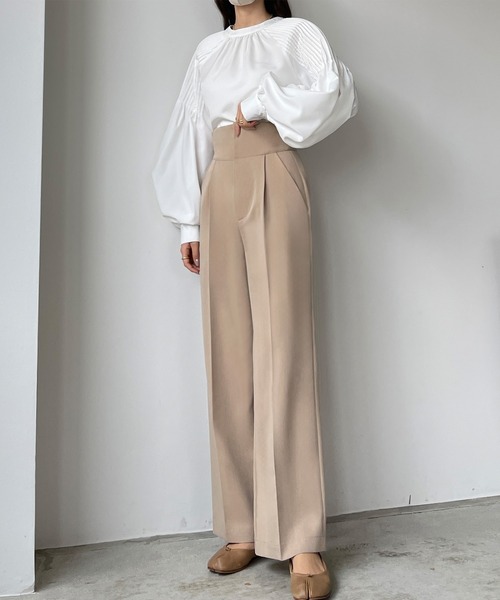 Louere(ルエレ)の「薄手ハイウエストタックパンツ(その他パンツ・レディース・ブラック/アイボリー/ベージュ/ライトブラウン/チャコール・SMALL/MEDIUM/LARGE/X-LARGE)」の20枚目の写真