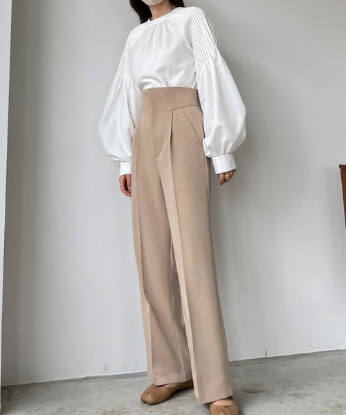 Louere(ルエレ)の「薄手ハイウエストタックパンツ(その他パンツ・レディース・ブラック/アイボリー/ベージュ/ライトブラウン/チャコール・SMALL/MEDIUM/LARGE/X-LARGE)」の17枚目の写真