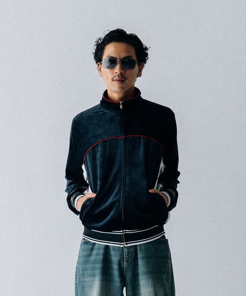 VAPORIZE（ヴェイパライズ）の「VAPORIZE / Velour Trac Jacket（スウェット・メンズ・ネイビー・SMALL/LARGE/X-LARGE）」の21枚目の写真