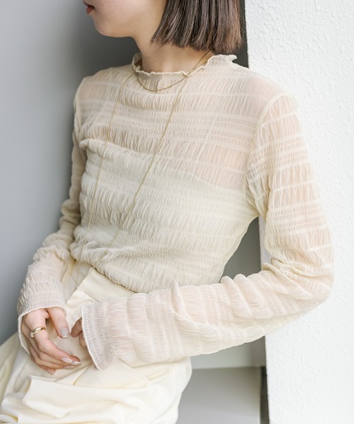 mystic(ミスティック)の「シャーリングチュールプルオーバー(Tシャツ/カットソー・レディース・ベージュ/オフホワイト/ブラック・FREE)」の3枚目の写真
