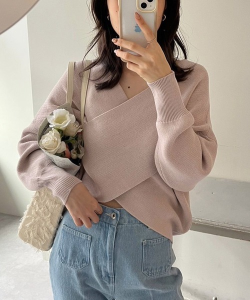 one after another NICE CLAUP(ワンアフターアナザーナイスクラップ)の「クロスデザインニット 2023SS(ニット/セーター・レディース・グレー/レッド/オフホワイト/ピンクベージュ・FREE)」の3枚目の写真