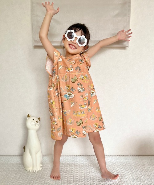 MAKE YOUR DAY(メイクユアデイ)の「アロハ総柄ワンピース■80~140cm(ワンピース・キッズ・サーモンピンク/イエロー/ブルー・80/90/100/110/120/130/140)」の3枚目の写真