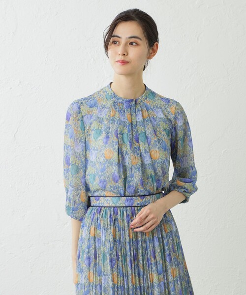 LIBERTY AMALIA TULIPスタンドカラーブラウス　38 AMACA amaca（アマカ）の「【LIBERTY】AMALIA TULIPスタンドカラー