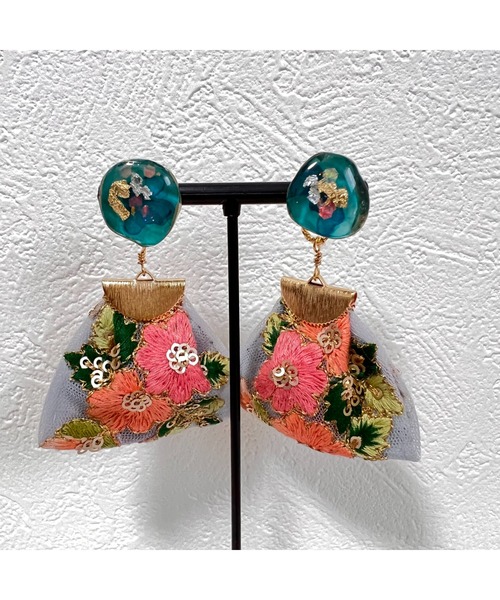 masamiyabi】アゲートスライスインド刺繍ピアス(MA)（ピアス（両