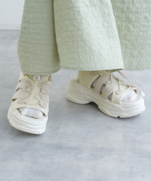 w closet（ダブルクローゼット）の「厚底スポーツサンダル（サンダル・レディース・ブラック/オフホワイト・M/L）」の13枚目の写真