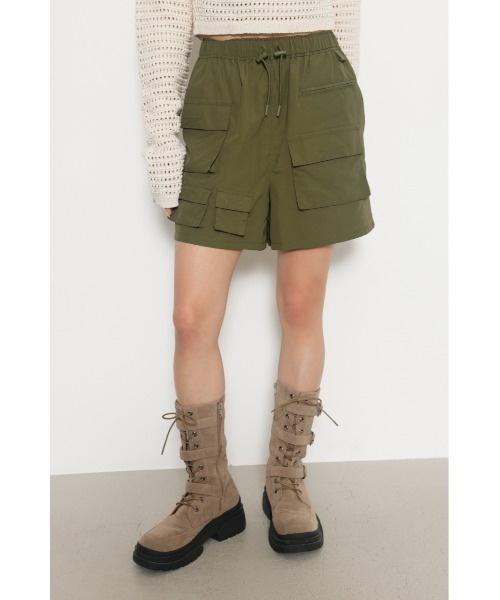 LAGUA GEM（ラグアジェム）の「POCKET ナイロンショートパンツ（その他パンツ・レディース・アイボリー/ブラック/ダークカーキ・SMALL/MEDIUM）」の13枚目の写真