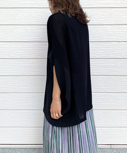 Q（キュー）の「フハクドッキングリラックスニット（ニット/セーター・レディース・ベージュ/ブラック・MEDIUM）」の7枚目の写真