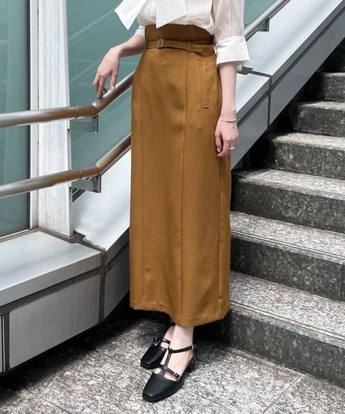 mysty woman(ミスティウーマン)の「ベルテッドハイウエストナロースカート 964545(スカート・レディース・アイボリー/マスタード/モカ・SMALL/MEDIUM)」の1枚目の写真