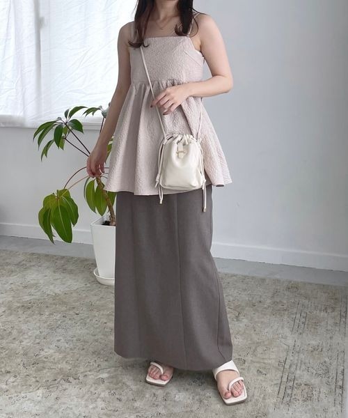 mysty woman(ミスティウーマン)の「ベルテッドハイウエストナロースカート 964545(スカート・レディース・アイボリー/マスタード/モカ・SMALL/MEDIUM)」の6枚目の写真