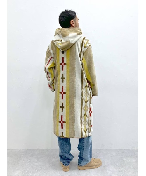 BAYFLOW（ベイフロー）の「[首元までしっかり暖かい]BF着るブランケット 23AW（ブランケット・レディース・パープル系/ベージュ系/サックスブルー系・0）」の19枚目の写真