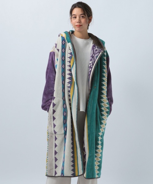 BAYFLOW（ベイフロー）の「[首元までしっかり暖かい]BF着るブランケット 23AW（ブランケット・レディース・パープル系/ベージュ系/サックスブルー系・0）」の10枚目の写真