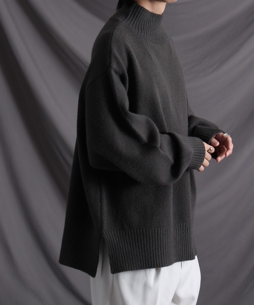 welise（ウェライズ）の「【welise/ウェライズ】【アンチピリング/形状維持/ウォッシャブル/イージーケア】サイドスリット オーバーサイズハイネックニット（ニット/セーター・メンズ・ワイン/チャコールグレー/ダークブラウン/ライトグレー/アイボリー/ベージュ系・S/XL/M/L）」の14枚目の写真