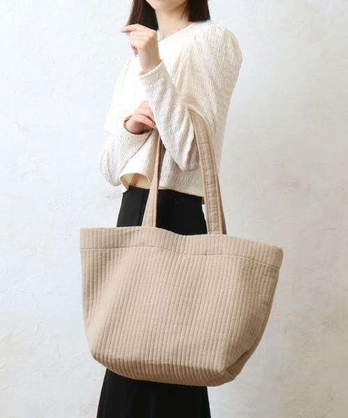 polka polka(ポルカポルカ)の「polka polka / ポルカポルカ ラージトート トートバッグ ヌビ風バッグ ヌビ調バッグ ヌビ Nubis large tote SDI(トートバッグ・レディース・チャコール/ベージュ/アイボリー/サックスブルー/ピンク・FREE)」の10枚目の写真