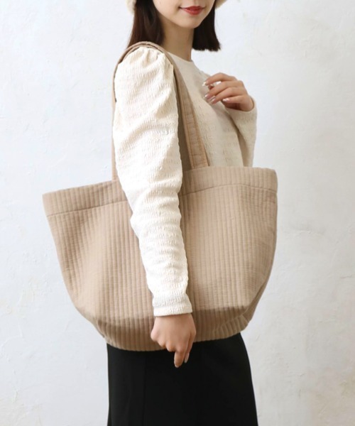 polka polka(ポルカポルカ)の「polka polka / ポルカポルカ ラージトート トートバッグ ヌビ風バッグ ヌビ調バッグ ヌビ Nubis large tote SDI(トートバッグ・レディース・チャコール/ベージュ/アイボリー/サックスブルー/ピンク・FREE)」の11枚目の写真