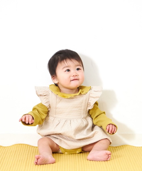 MAKE YOUR DAY（メイクユアデイ）の「無地リブフリル衿ロンパス（ロンパース・キッズ・アイボリー/ピンク/グレー/イエロー・80/70）」の5枚目の写真