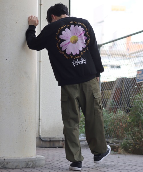 SITRY(シトリー)の「wide silhouette flower print sweat/ワイドシルエット フラワープリント スウェット/トレーナー(スウェット・メンズ・ブラック系その他/ブラック/ホワイト/ホワイト系その他・M/L)」の18枚目の写真