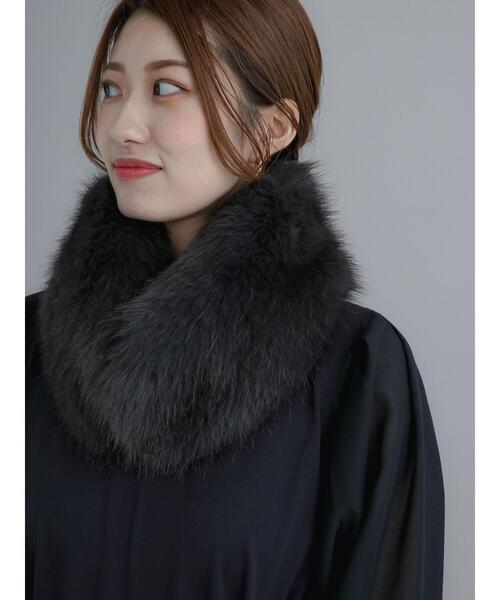 Te chichi（テチチ）の「ファーティペット（ストール/ショール・レディース・カーキ/ベージュ/チャコールグレー/オフホワイト・F）」の7枚目の写真