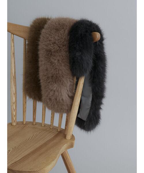 Te chichi（テチチ）の「ファーティペット（ストール/ショール・レディース・カーキ/ベージュ/チャコールグレー/オフホワイト・F）」の10枚目の写真