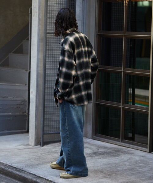 FREAK'S STORE(フリークスストア)の「FREAK’S STORE/フリークスストア ダメージ チェックネルシャツ リラックスフィット/オンブレチェック(シャツ/ブラウス・メンズ・ブラック/グリーン/ブルー・LARGE/MEDIUM)」の14枚目の写真