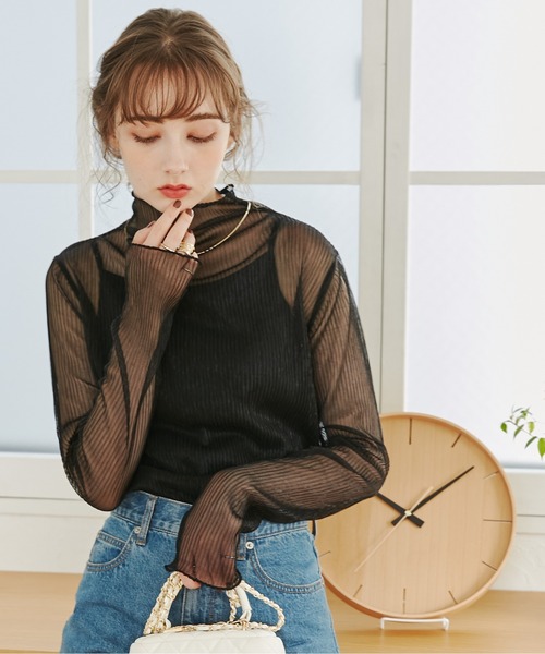 ANGIE(アンジー)の「シアーラメプリーツハイネックトップス(Tシャツ/カットソー・レディース・ゴールド/ブラック/ライトベージュ/ピンク/シルバー/サックスブルー・FREE)」の22枚目の写真