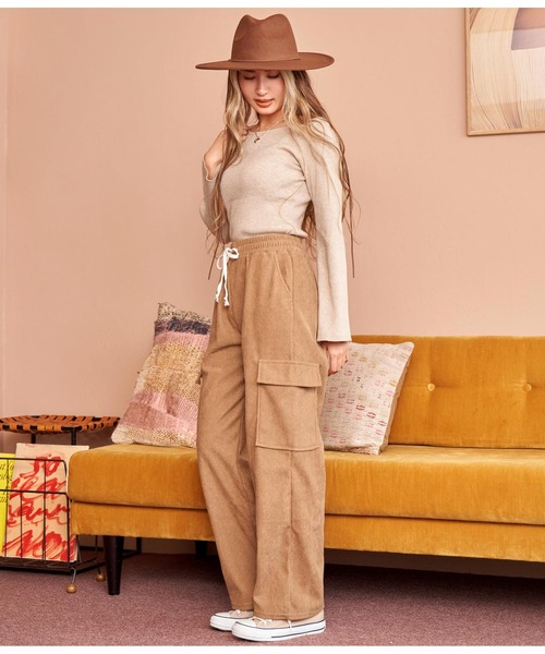 anap mimpi（アナップミンピ）の「前後2WAYフレアスリーブリブニットトップス（Tシャツ/カットソー・レディース・ブラック/ホワイト×ブラック/ベージュ/オフホワイト・FREE）」の13枚目の写真