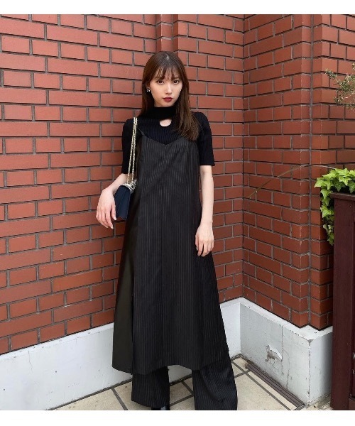LEANN MOMENT(リーンモーメント)の「Stripe Leather Camisole Dress(ワンピース・レディース・ブラック/グレー・FREE)」の18枚目の写真