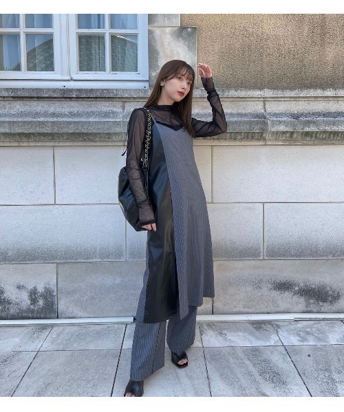 LEANN MOMENT(リーンモーメント)の「Stripe Leather Camisole Dress(ワンピース・レディース・ブラック/グレー・FREE)」の14枚目の写真