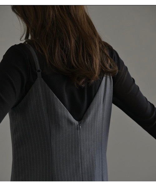 LEANN MOMENT(リーンモーメント)の「Stripe Leather Camisole Dress(ワンピース・レディース・ブラック/グレー・FREE)」の21枚目の写真