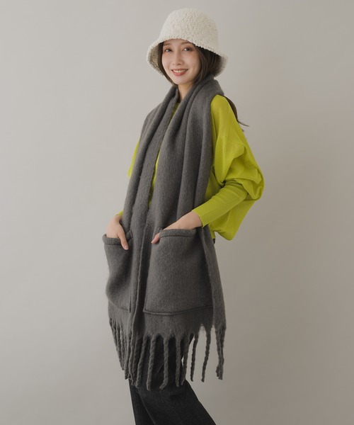 KATHARINE ROSS（キャサリンロス）の「【KATHARINE ROSS】WEB限定 ポケット付ボリュームストール（ストール/ショール・レディース・ホワイト/グレー/パープル・MEDIUM）」の8枚目の写真