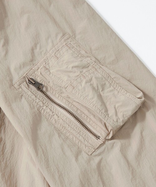 green label relaxing(グリーンレーベルリラクシング)の「【WEB限定】<GLR or>バルーン MA1 ジャケット(MA-1・メンズ・ブラック/ベージュ・L/M/S)」の13枚目の写真