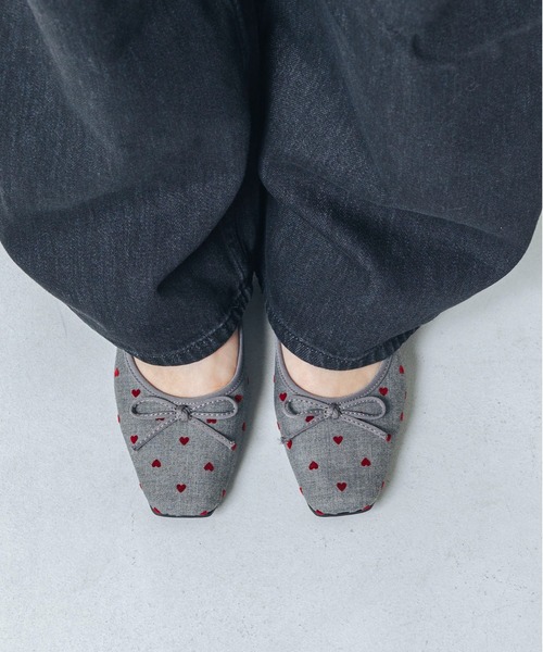 EVOL(イーボル)の「【EVOL】晴雨兼用ソフトスクエアトゥバレエ IW5273(バレエシューズ・レディース・ブラック/アイボリー/シルバー/レオパード/アッシュグレー/グレー系その他/ホワイト系その他/ベージュ・22.0cm/22.5cm/23.0cm/23.5cm/24.0cm/24.5cm/25.0cm)」の6枚目の写真