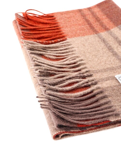 NOLLEY'S goodman（ノーリーズグッドマン）の「カシミヤチェックマフラー30 オルドス産カシミヤ100%使用 30cm幅（マフラー・メンズ・グリーン系その他2/グリーン系その他/ブルー系その他/ベージュ系その他/ブルー系その他7/イエロー系その他・FREE）」の11枚目の写真