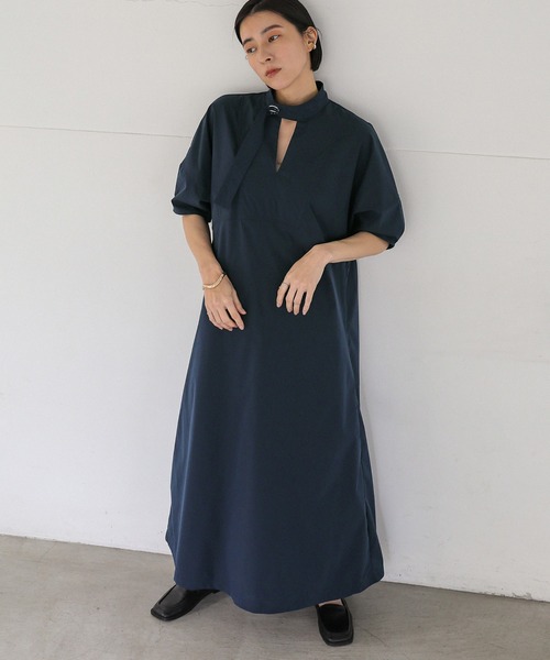 select MOCA(セレクトモカ)の「【セレモニー】ベルトカラーランタンスリーブワンピース(ワンピース・レディース・ベージュ/ネイビー・LARGE/MEDIUM)」の13枚目の写真