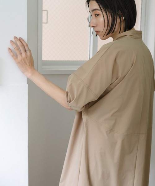 select MOCA(セレクトモカ)の「【セレモニー】ベルトカラーランタンスリーブワンピース(ワンピース・レディース・ベージュ/ネイビー・LARGE/MEDIUM)」の5枚目の写真