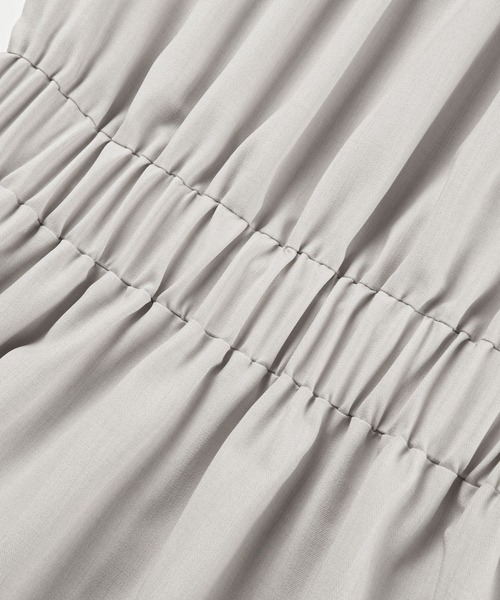 SAISON DE PAPILLON（セゾンドパピヨン）の「ウエストタックミモレ丈ワンピース（ワンピース・レディース・ベージュ/ブラック/グレー・S/M/L）」の15枚目の写真