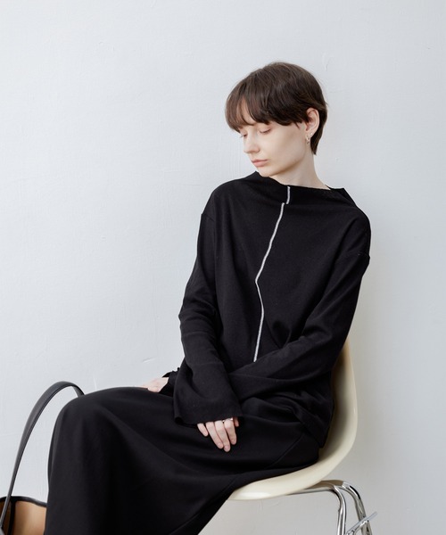 tageechita(タジチタ)の「【tageechita】カットオフボードネックラインデザインカットソー(Tシャツ/カットソー・レディース・ライトベージュ/ブラック・L/M/S)」の18枚目の写真
