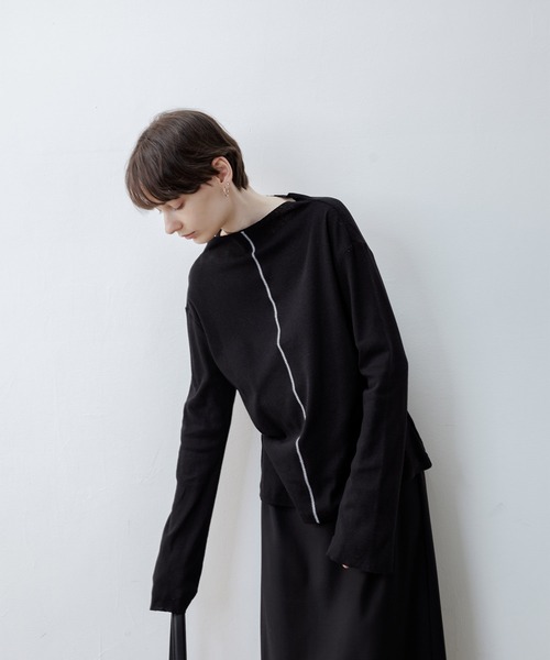 tageechita(タジチタ)の「【tageechita】カットオフボードネックラインデザインカットソー(Tシャツ/カットソー・レディース・ライトベージュ/ブラック・L/M/S)」の19枚目の写真