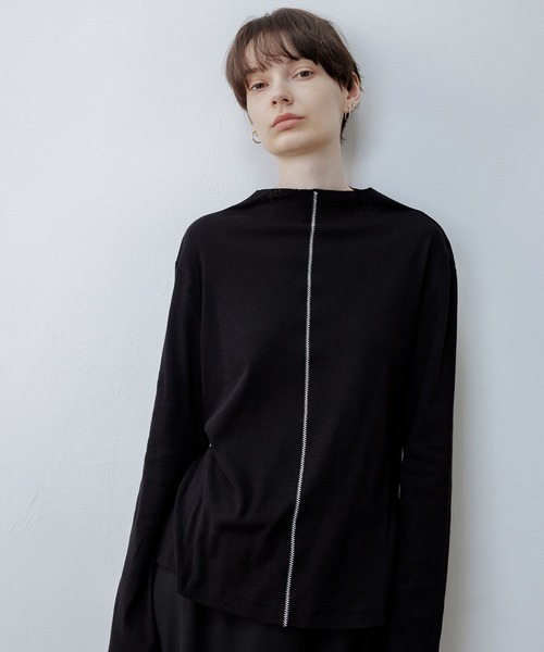 tageechita(タジチタ)の「【tageechita】カットオフボードネックラインデザインカットソー(Tシャツ/カットソー・レディース・ライトベージュ/ブラック・L/M/S)」の9枚目の写真