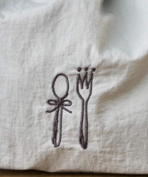 CUISINE HABITS（クイジーヌハビッツ）の「クイジーヌハビッツ 保冷おにぎり巾着（お弁当箱・レディース・ピンクベージュ/グレー・フリー）」の7枚目の写真