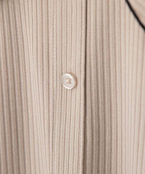 Amourire girl（アムリールガール）の「BIG襟カットソーブラウス(130cm~160cm)（Tシャツ/カットソー・キッズ・ベージュ/ピンク/ブラック/サックスブルー/オフホワイト・130cm/140cm/150cm/160cm）」の16枚目の写真