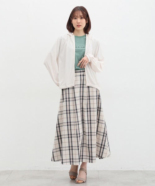 Honeys(ハニーズ)の「きれいめジップパーカー(パーカー・レディース・ピンク/ネイビー/アイボリー/ブラック/グレイッシュベージュ・S/M/L/LL)」の18枚目の写真