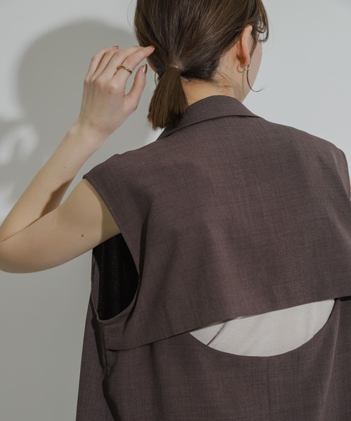 SENSE OF PLACE by URBAN RESEARCH（センスオブプレイスバイアーバンリサーチ）の「『UR TECH DRYLUXE』リネンライクバックデザインジレ（その他アウター・レディース・ライトベージュ/ブラック/ネイビー/ブラウン・ONE）」の6枚目の写真