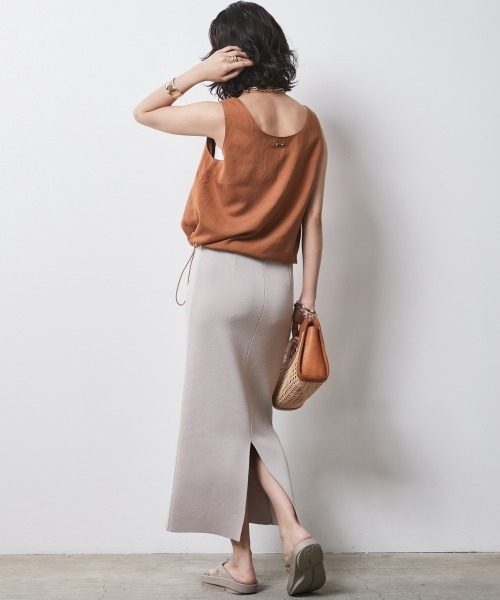 CHIC STYLE（シックスタイル）の「＜大きいサイズ＞レーヨン麻ノースリーブブラウス シックスタイル（キャミソール・レディース・キャメル/ベージュ/チャコール・5L/4L/3L/LL/L）」の7枚目の写真