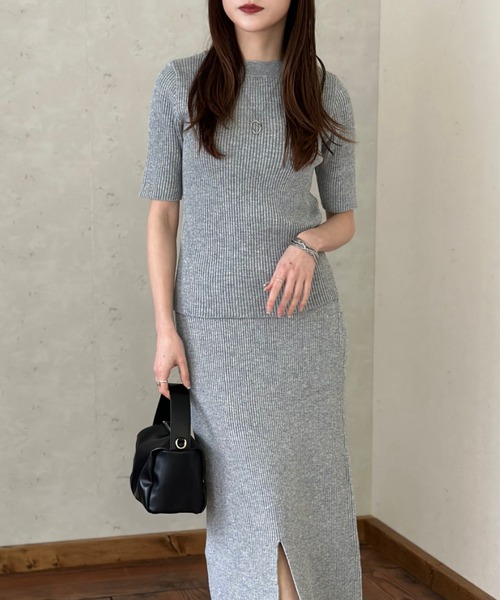 Per sist ence(パーシエンス)の「ラメ半袖プルオーバー(Tシャツ/カットソー・レディース・ブラック/アイボリー/グレー/レッド・FREE)」の21枚目の写真