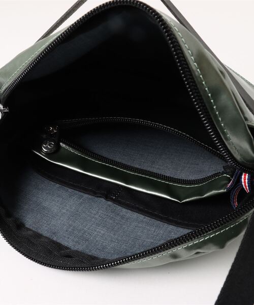 Jack Gomme（ジャックゴム）の「【JACK GOMME/ジャックゴム】ナイロン ミニショルダーバッグ HAPPY besace（ショルダーバッグ・レディース・グリーン/ゴールド/ベージュ/パープル/ブラック・FREE）」の11枚目の写真